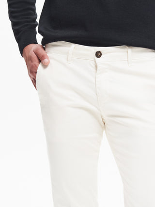 Pantaloni Uomo Chinos Basic Avorio  QB24