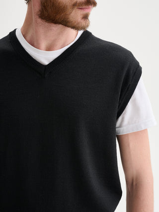 GILET IN MAGLIA BASIC CON SCOLLO A V