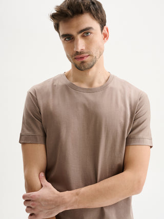 T-SHIRT GIROCOLLO REGULAR FIT A MANICHE CORTE IN COTONE E MODAL - FANGO