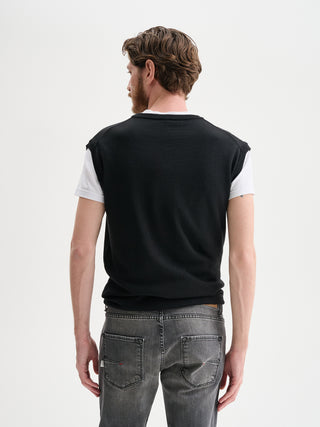 GILET IN MAGLIA BASIC CON SCOLLO A V