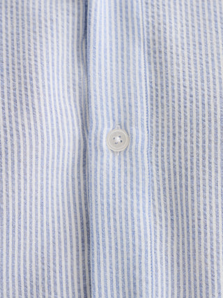 CAMICIA A POLO CON RIGHE EFFETTO SEERSUCKER E COLLO ALLA FRANCESE - VAR. AZZURRO